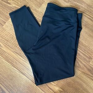 Basic black legging. 7/8 length size 12-14